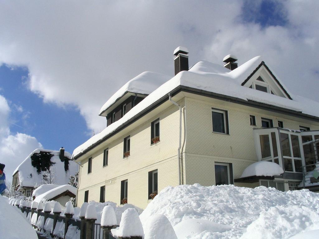 Ferienwohnung Am Eisweiher Titisee-Neustadt Bagian luar foto